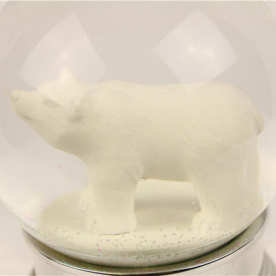 圣诞水晶球小熊白熊 摆件雪花飘雪旋转音乐盒厂家出口366产品图