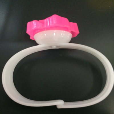 The new popular LED flash hand is a light-emitting flash hand Application Scenario