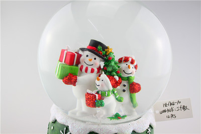 圣诞水晶球三个雪人摆件雪花飘雪旋转音乐盒厂家出口572细节图