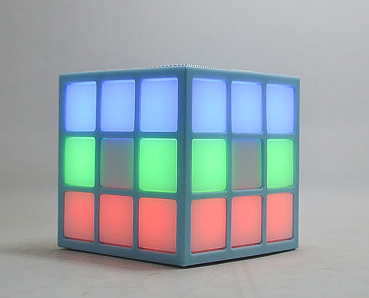 迷你LED彩灯魔方蓝牙音响细节图