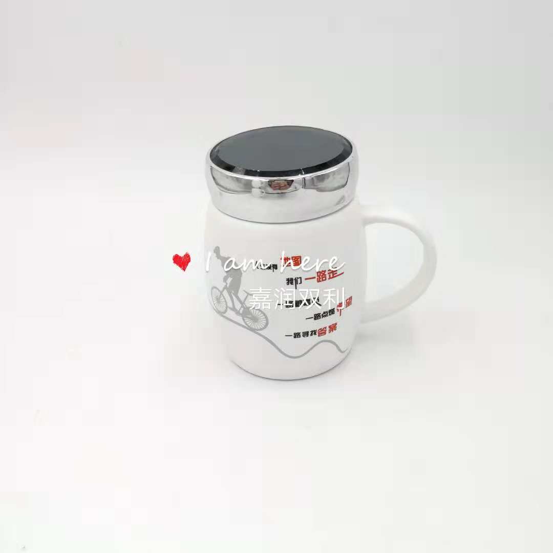 Ten-yuan Store Boutique Creative Fashion Gift Ceramic Cup 919D-XY Application Scenario