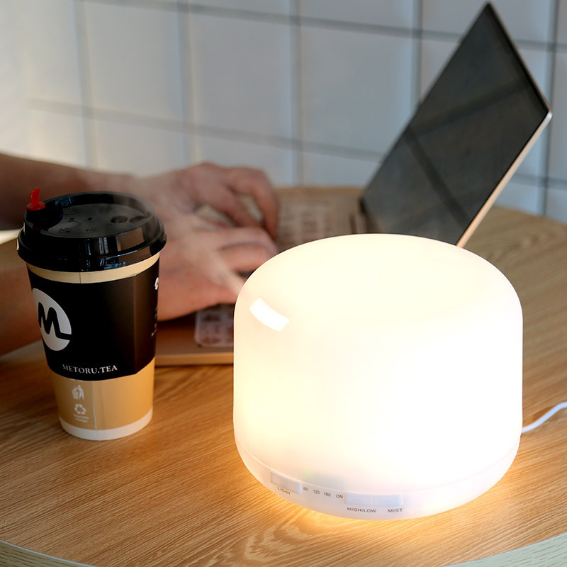 Haofuda 500ML Muji Fog Volume Ultra-quiet Aroma Diffuser Home Warm Lamp Essential Oil Air Humidifier Application Scenario