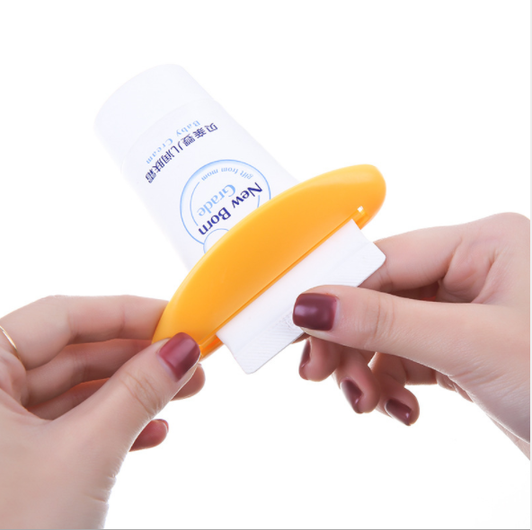 Lazy person's creative multi-purpose manual toothpaste extruder, toothpaste extruder, facial wash extruder, online store gift Application Scenario