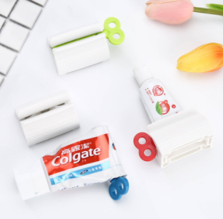 Creative manual toothpaste extruder, home toothpaste extruder, seat type bathroom products, facial cleanser extruder Specification image