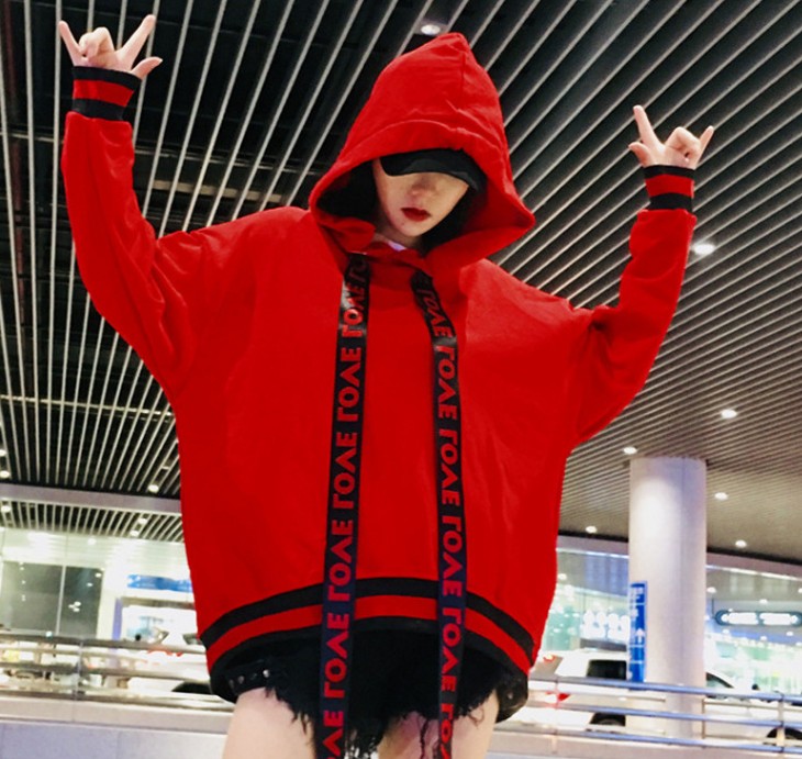 Hooded sweatshirt for women, long-sleeved, loose and laid-back style, large-sized sports student coat