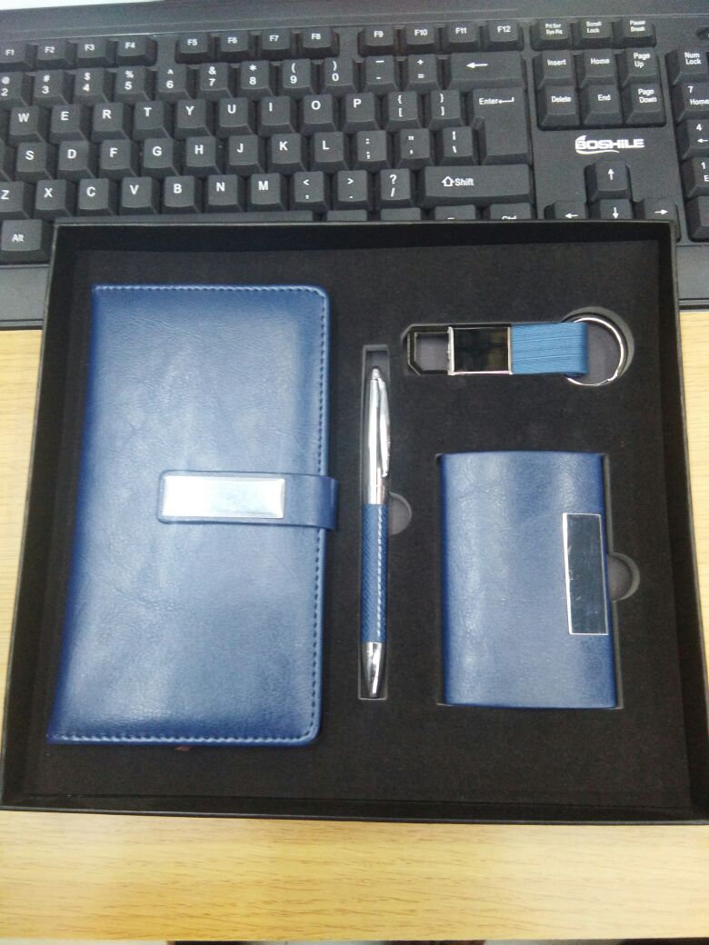 Moxuan Gifts Office Cultural Festival Supplies Office Gift Set: Notebook + Keychain + Business card Case + Leather Pen