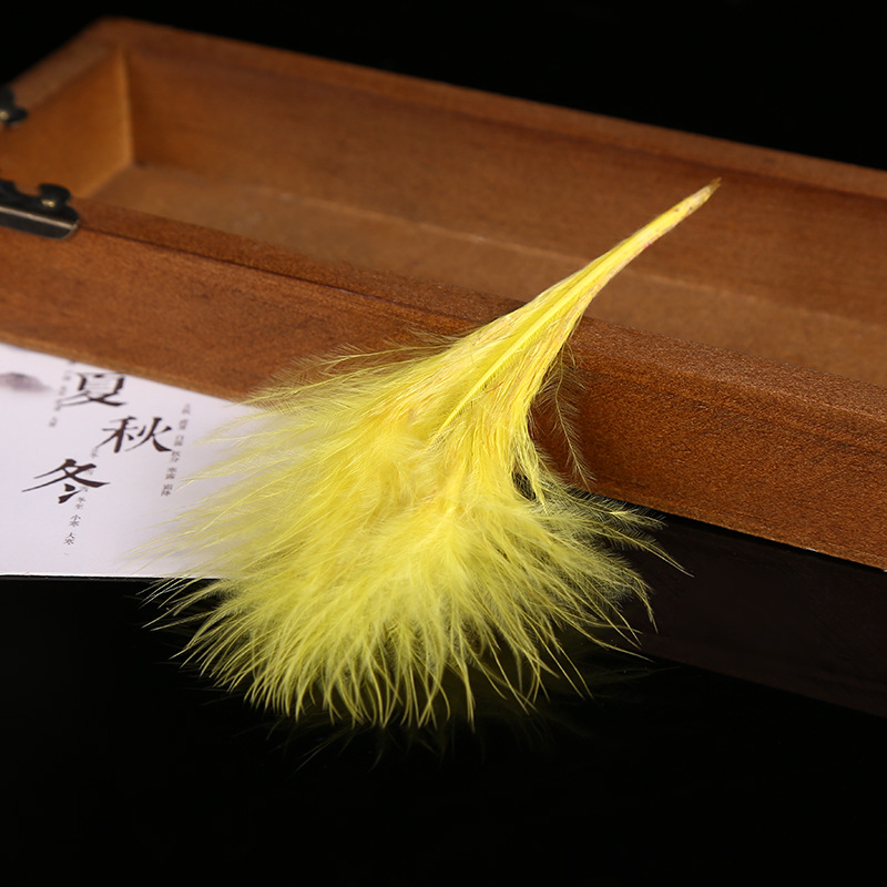 Professional Supply Of Color Blood Vessel Turkey Feathers Full Feather 8~12Cm Decorative Arts And Crafts Specification drawing