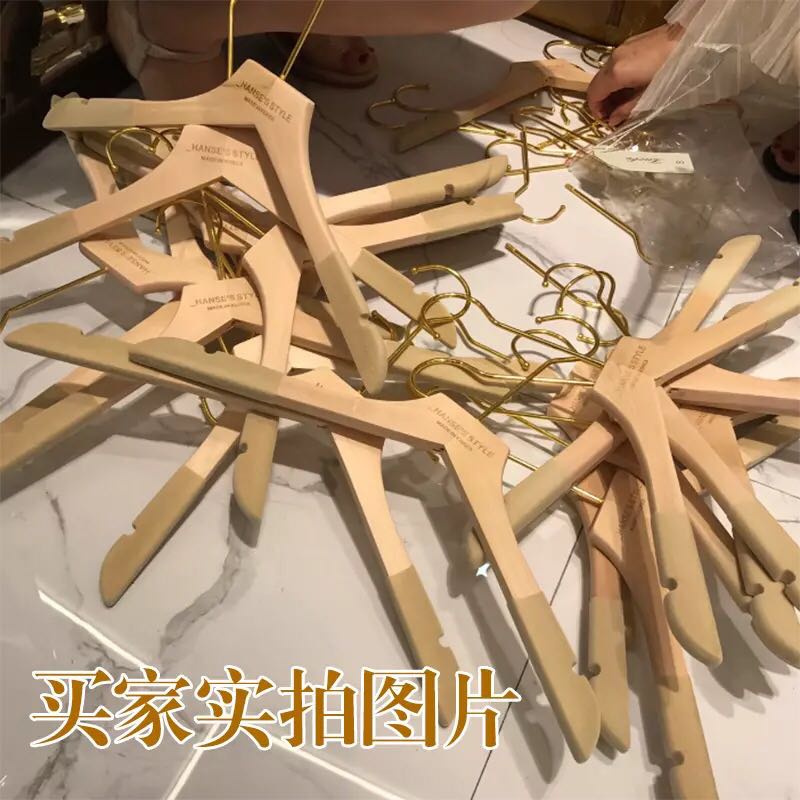 Unpainted Solid Wood Coat Hanger Package Customized Logo Original Wood Color Flocking Wooden Clothes Hang Application Scenario