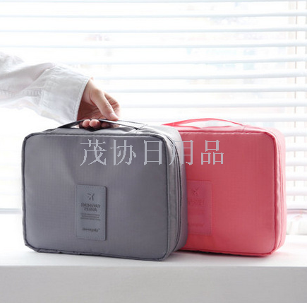 Korean version of travel with a large capacity second generation toiletry pack makeup pack multi-functional travel pack
