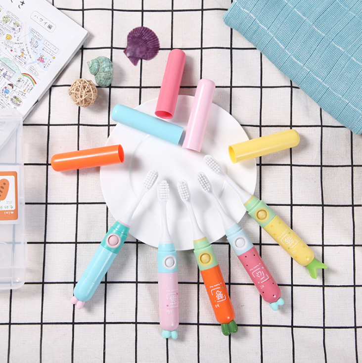 批发成人儿童电动牙刷迷你便携式声波干电池软毛防水旅行牙刷盒套产品图