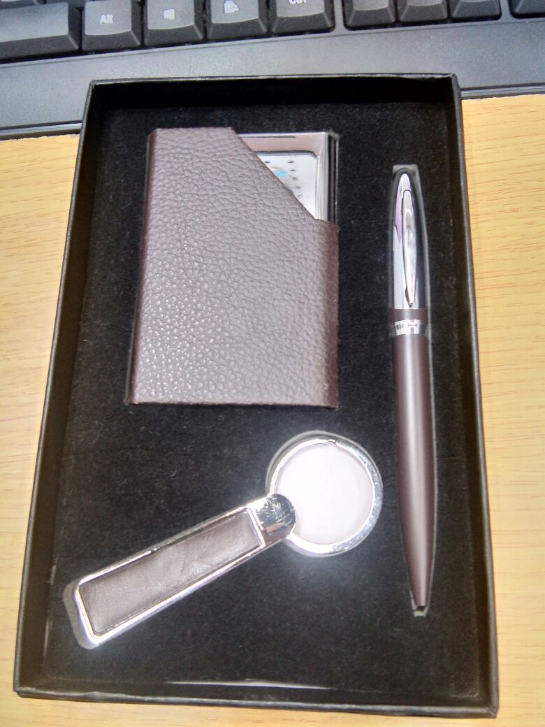 名片盒+钥匙扣+金属笔