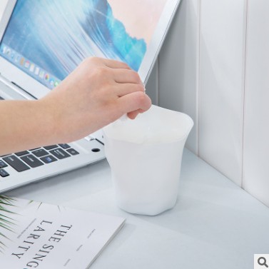 Gift Nordic Simple Creative Fashion Pen Holder Desktop Storage Bin Meaty Plastic Flower Pot Car Bin Application Scenario