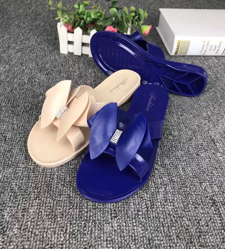 High-quality women's flip-flops, crystal flip-flops, with a wide variety of styles Specification image