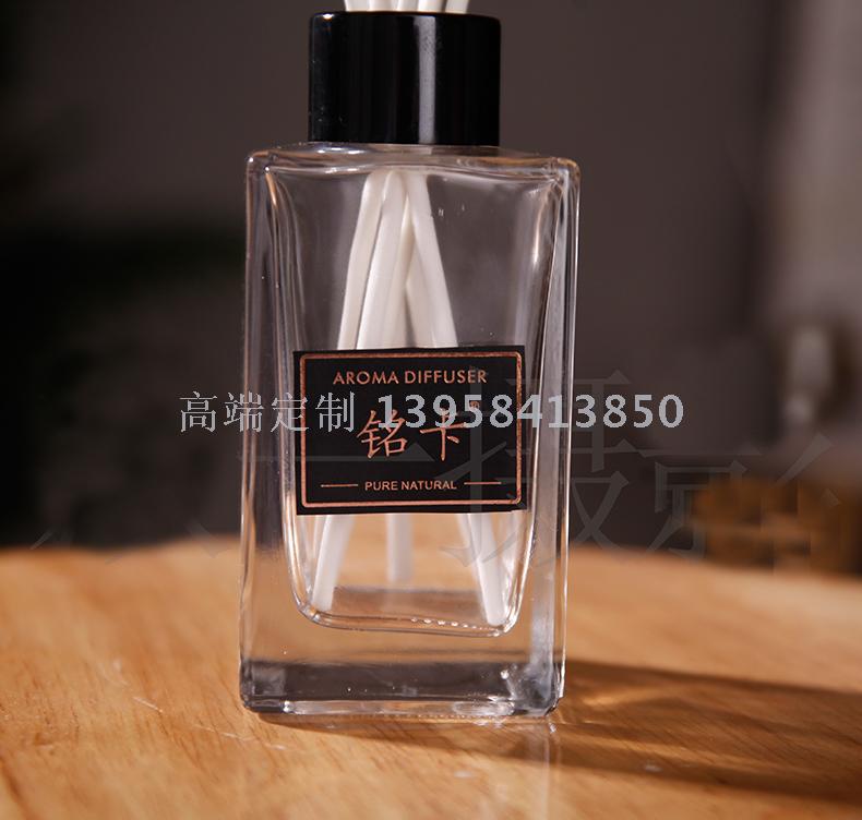 KUXUAN aromatherapy essential oil air freshener leaves a long-lasting fragrance on dried flowers Specification image