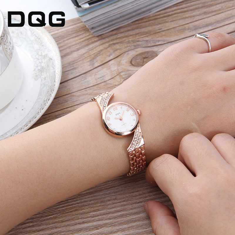 DQG正品镶钻玫瑰金手链白领少妇学生妹都喜爱手表厂家支持代发