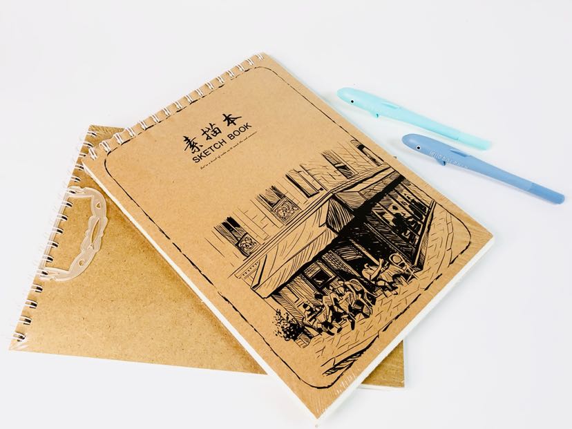 纤客A4牛皮上翻素描本 工程绘图 儿童涂鸦 小学生画画本 空白本子产品图