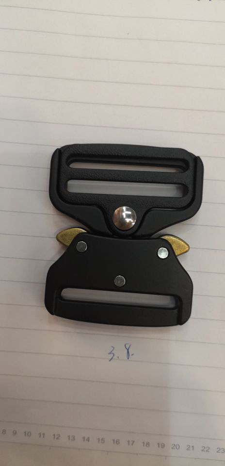 皮带扣，箱包扣内径:3.8cm图