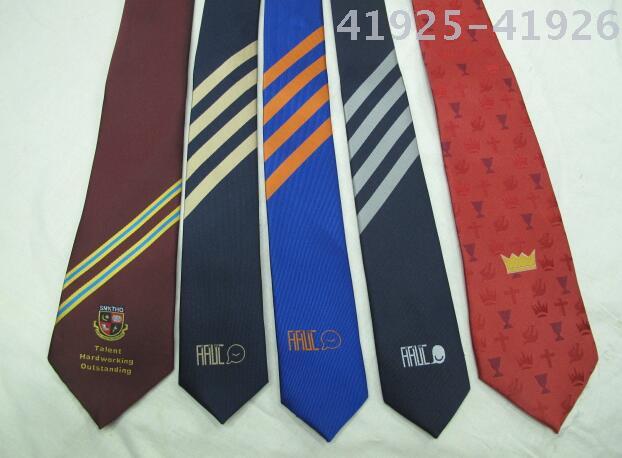 logo marked tie details Picture