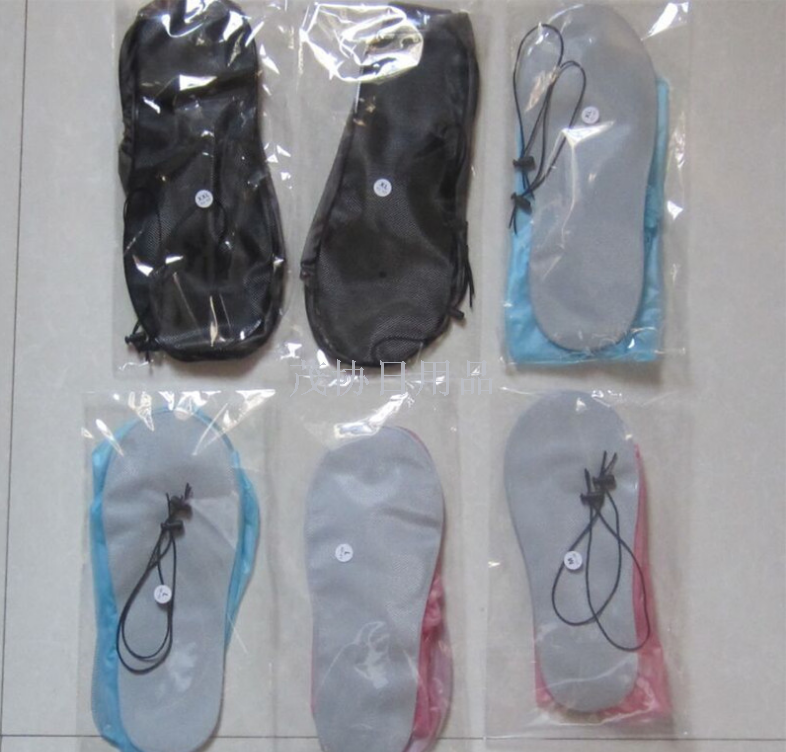 防雨鞋套实物图