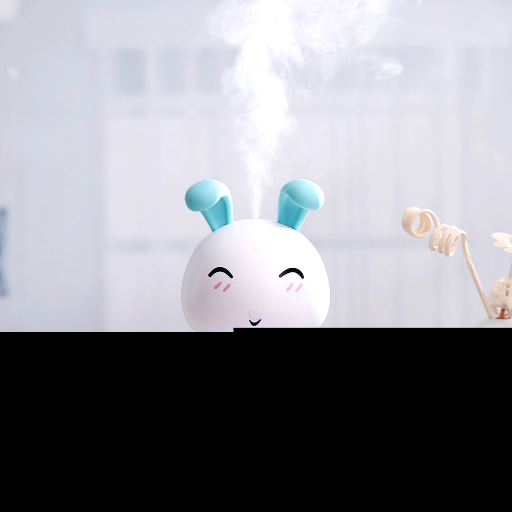 Yiwu Good Goods Mengbatu Humidifier USB Desktop Car Ultrasonic Mini Cute Humidifier Application Scenario