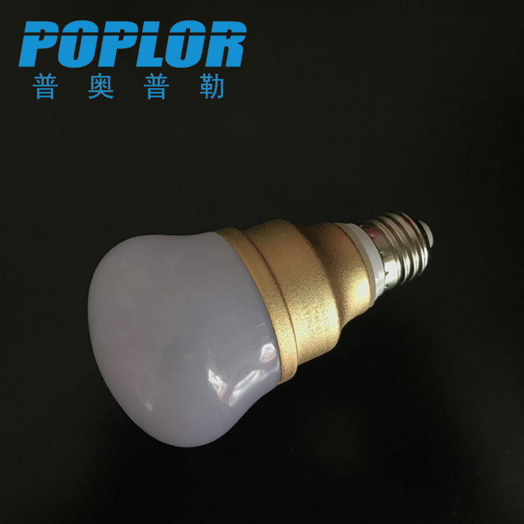 LED球泡灯实物图