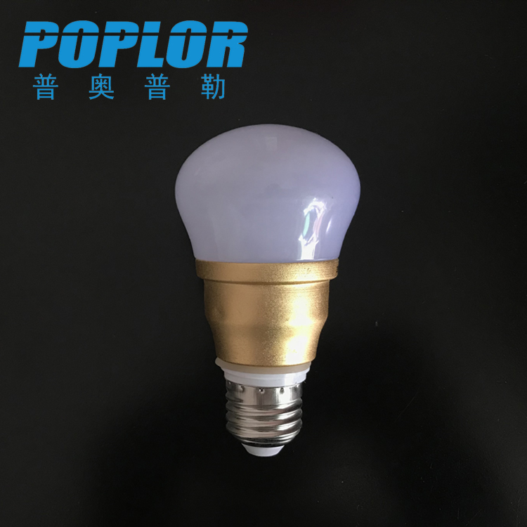 LED球泡灯实物图
