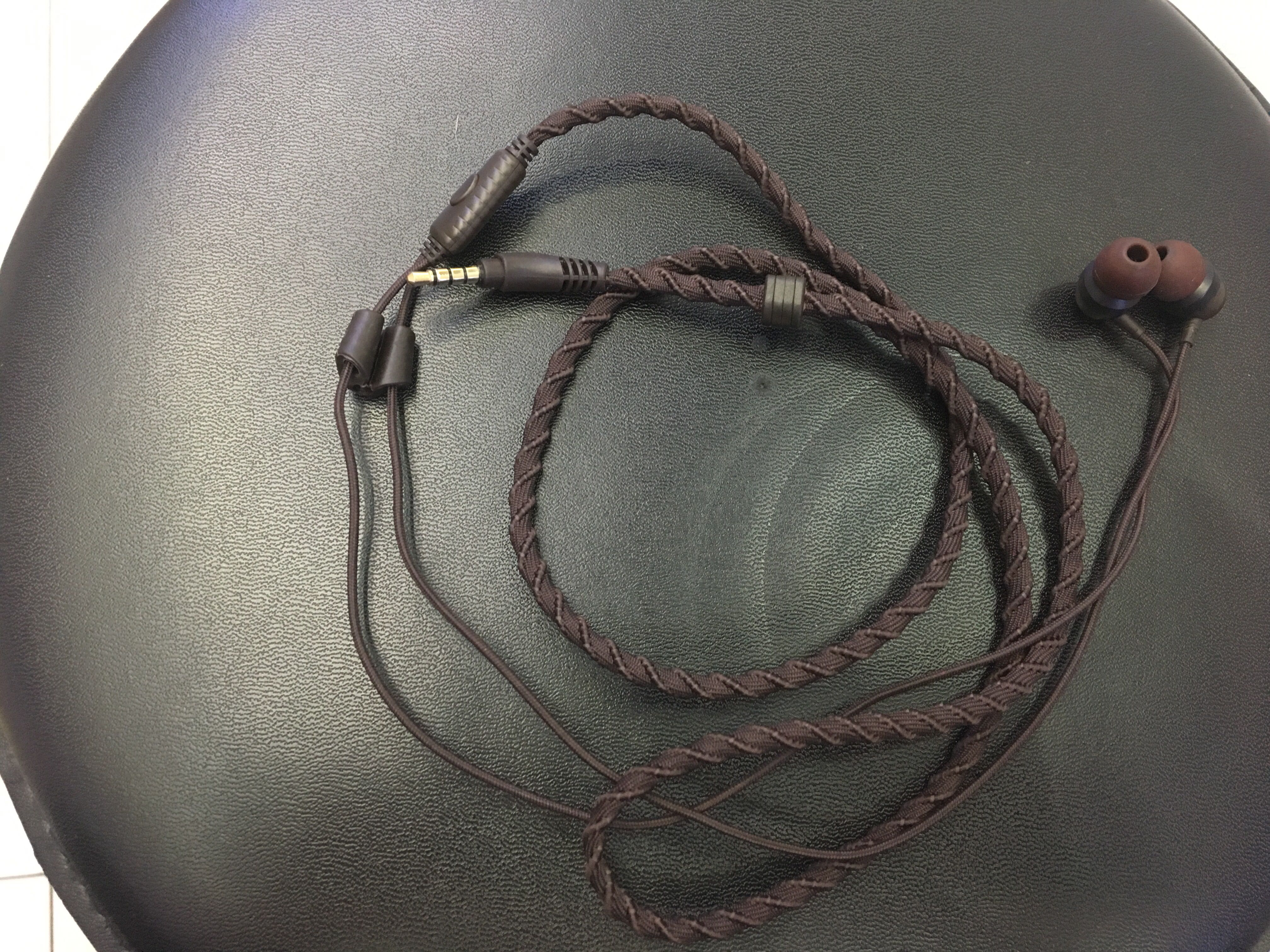 X2 band earphone, excellent sound quality, stereo heavy bass, easy to carry, it's you thumbnail
