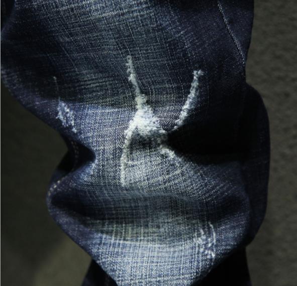 2018 Autumn Ripped jeans for young men, slimming Korean-style men's jeans, trendy men's clothing factory direct sales Application Scenario