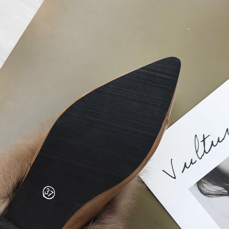 新款平底毛毛鞋细节图