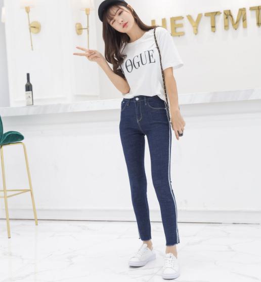 Supplying waist-stretch jeans