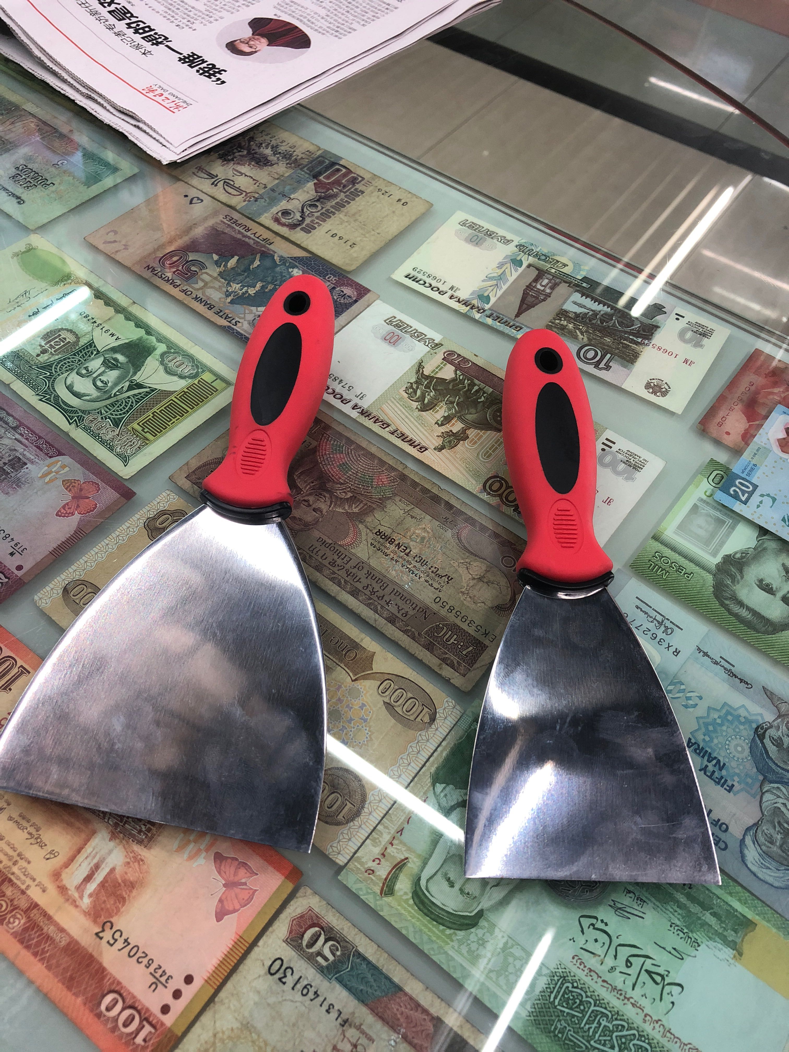 Cleaning tools, high grade putty knife