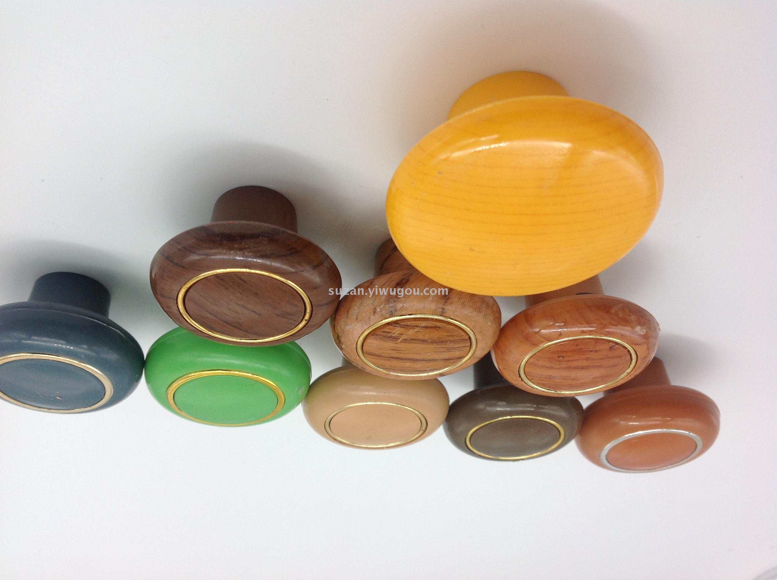 Plastic Wood Grain Single-Button Simple Wardrobe Cabinet Drawer Handle Application Scenario