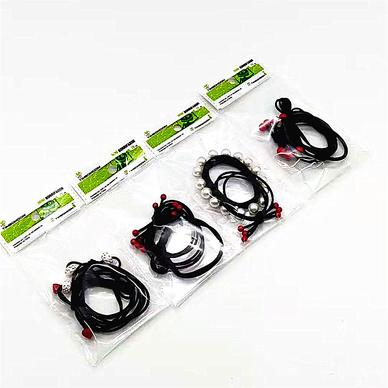 Sunshine Bag contains 3 self-produced and self-sold hair bands. They are suitable for both adults and children. They are hair bands, hair ties and hair accessories details Picture