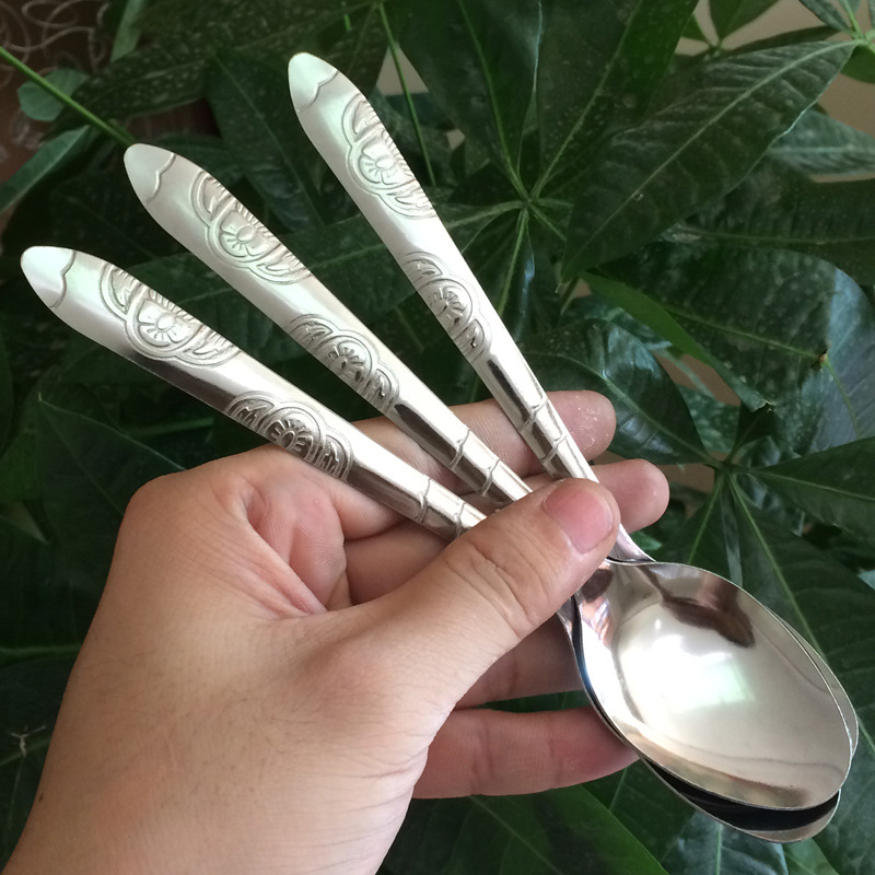 Jieyang Wholesale Stainless Steel Tableware Spoon 2 Yuan Shop Source Of Goods Manufacturers Soup Spoon Spoon Daily Necessities details Picture