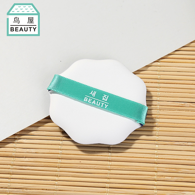 Toriya Flower-shaped makeup dry Powder puff, standalone set, New hydrophilic non-latex cushion Powder puff manufacturer wholesale N362 Application Scenario