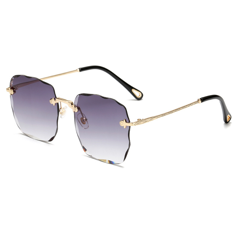 2019 New sunglasses Ladies European and American retro metal sunglasses cross border cut edge irregular sunglasses thumbnail