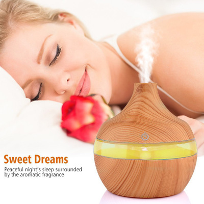 Mini USB Humidifier Tabletop tip wood grain humidifier ball aromazer Application Scenario