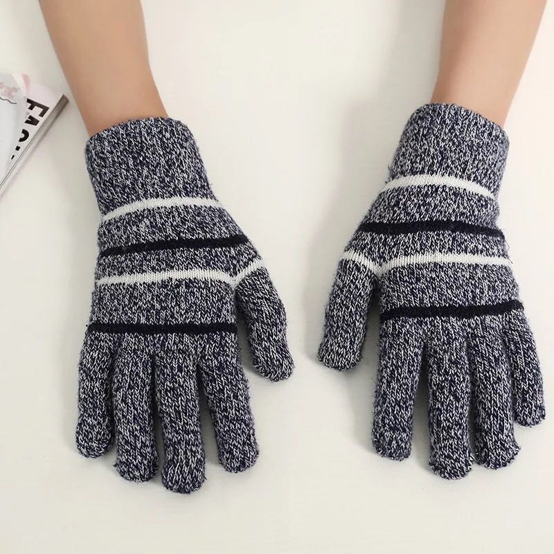 The new Korean-style autumn and winter woolen knitted warm gloves are suitable for both men and women, with separate woolen lines for outdoor use by couples Specification image