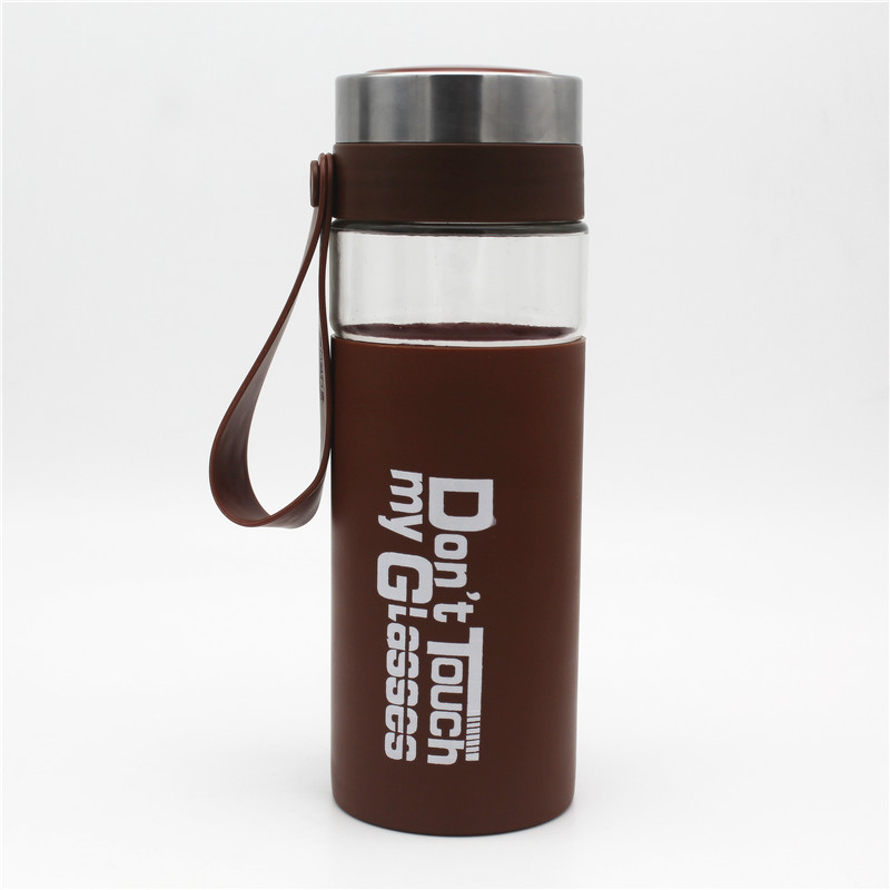 2018 New portable glass cup Creative 700ml large-capacity plastic glass Cup Portable glass tea brewing cup Application Scenario