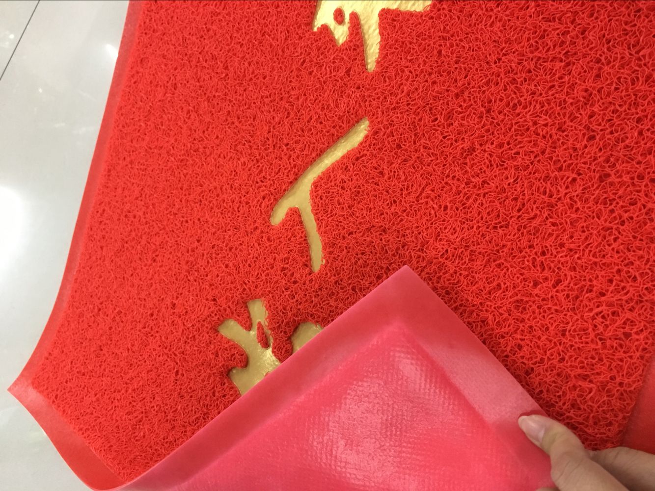 Thickened brushed entry and exit safety door mat, brushed floor mat, PVC floor mat, foot mat, home floor mat Application Scenario