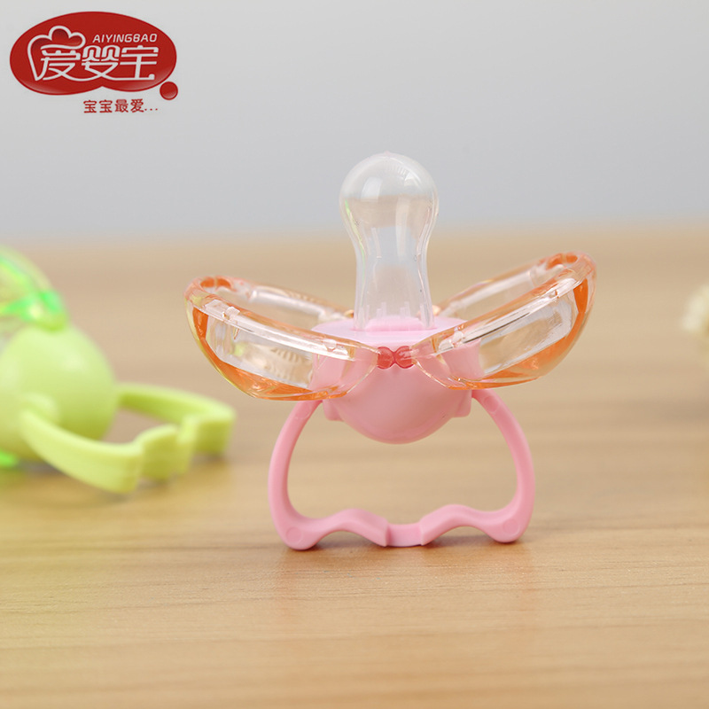 爱婴宝婴儿用品 新款婴儿安抚奶嘴 防掉自动闭合 圆头扁头随机发