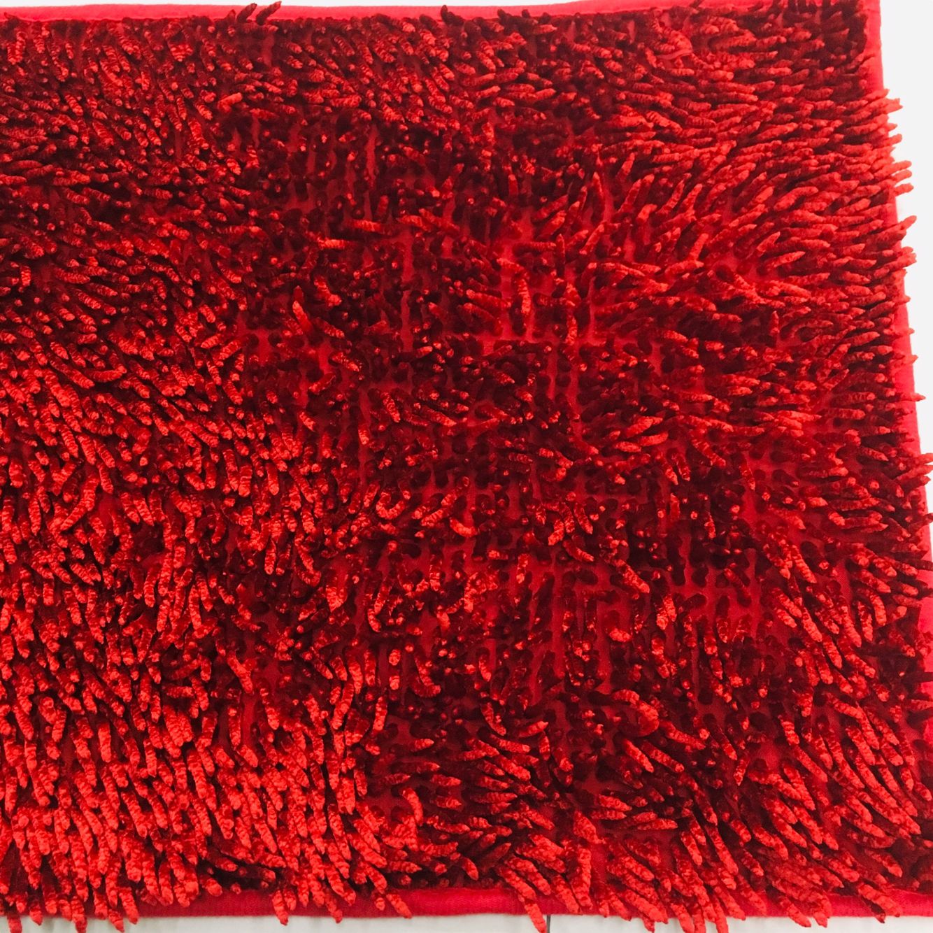 Bright red glossy silk floor mat, glossy silk slender mat, door mat, bedside mat, edge mat, 50*80cm Specification drawing