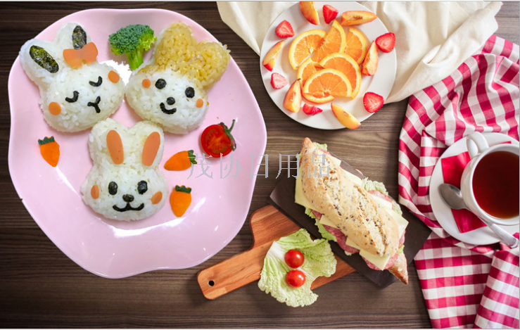 Cartoon cute little rabbit rice ball mold, sushi bento, seaweed and nori rice roll, rice baby eating mold details Picture