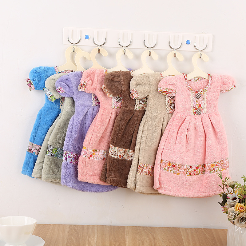 Coral wool cloth thickened cartoon apron hand towel household towel kitchen towel Princess apron hand towel kitchen hanging towel thumbnail