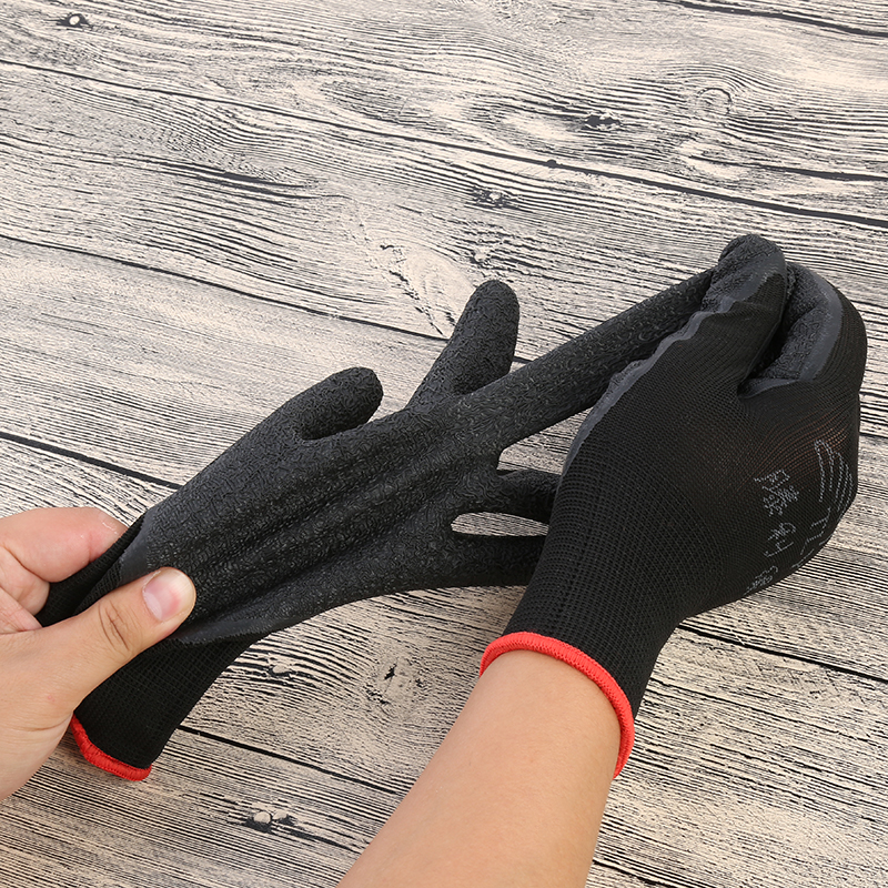 Thirteen Needle Nylon Latex Wrinkle Gloves Anti-Slip Wear Construction Site Glass Factory Labor Protection Application Scenario
