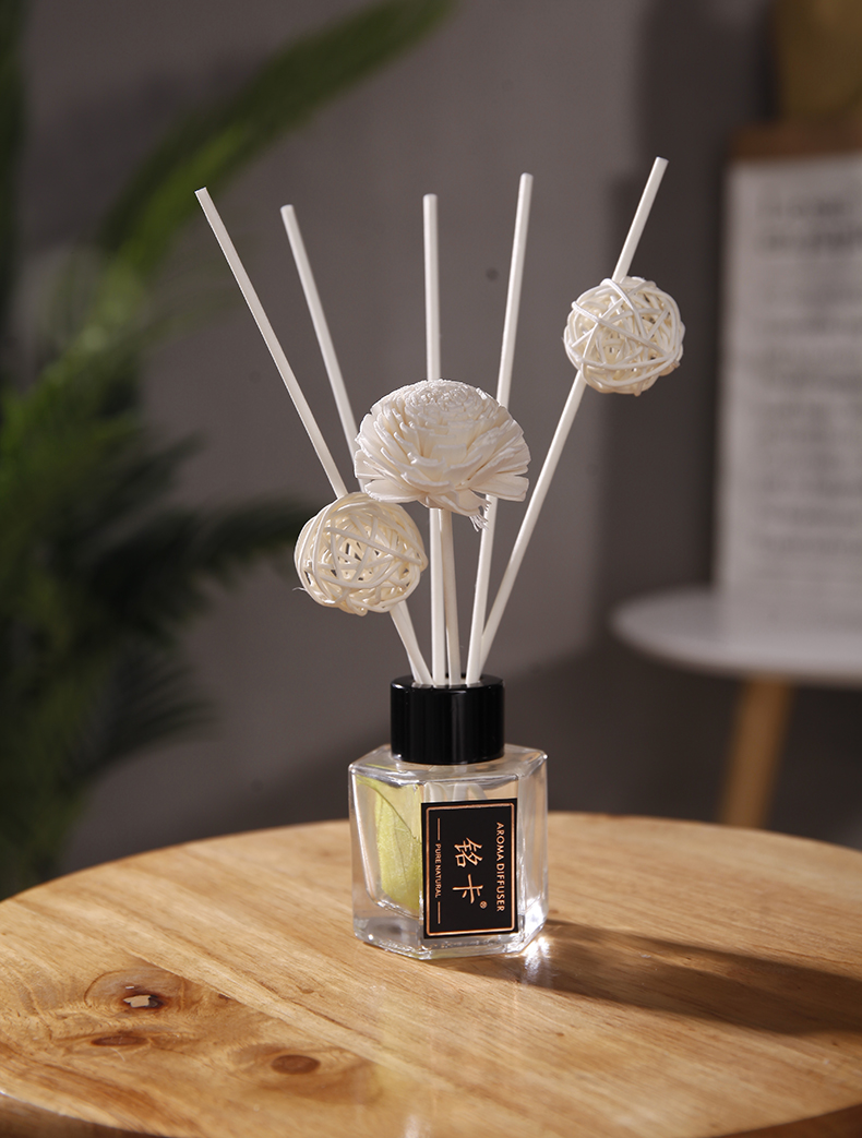 Solid air freshener for household use, indoor bathroom, toilet deodorization, aroma removal, bedroom, long-lasting fragrance Application Scenario