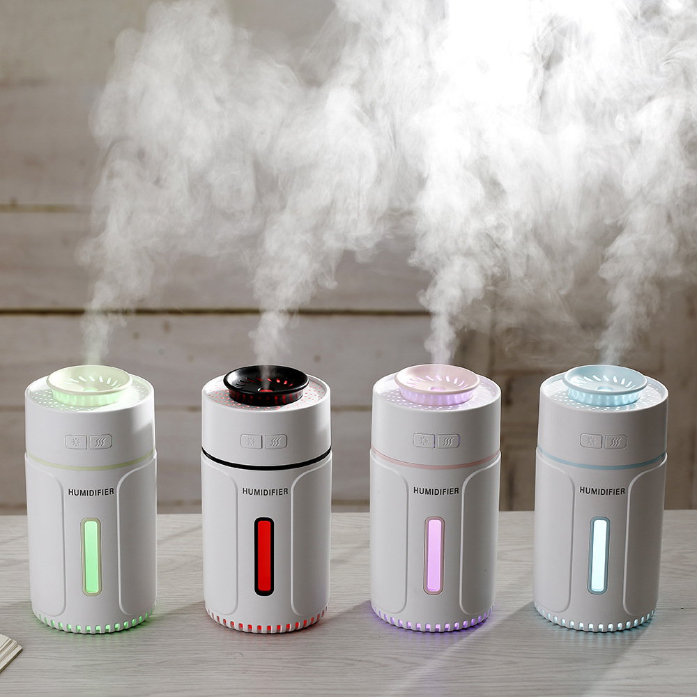 The new Kuanxin humidifier, USB mini desktop humidifier, moisturizing and hydrating device, seven-color night light, and creative humidification