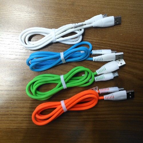 白头彩色圆线V8数据线产品图