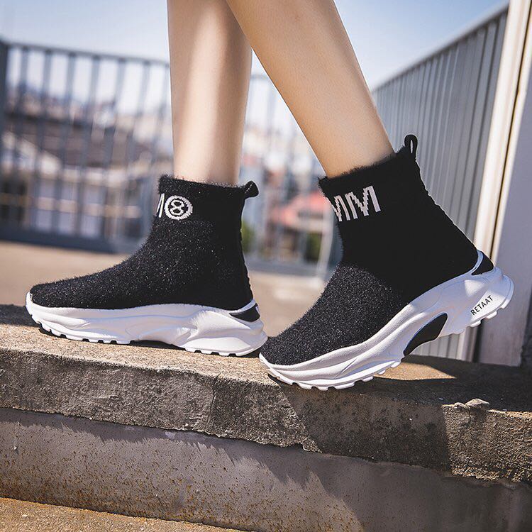 厚底飞织鞋新款产品图