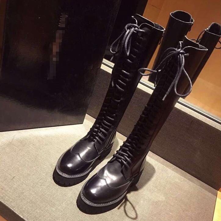 马丁靴厚底爆款产品图